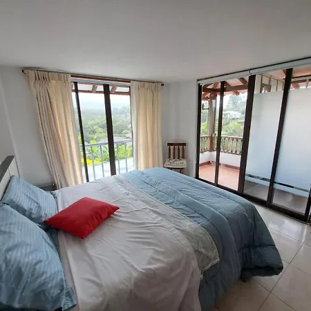 El Portal De Mariana Guest House Pereira Exterior photo